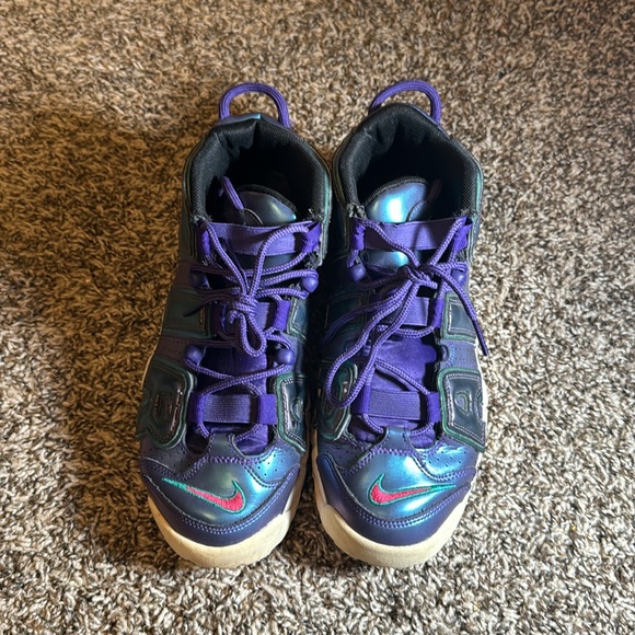 Air More Uptempo GS 'Iridescent Purple - Picture 6 of 9